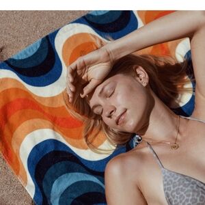 SLOWTIDE BEACH TOWEL